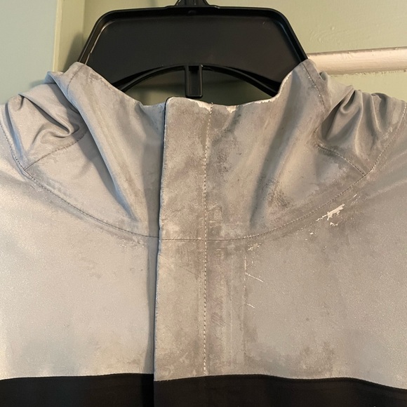 Nike running jacket - Picture 3 of 11